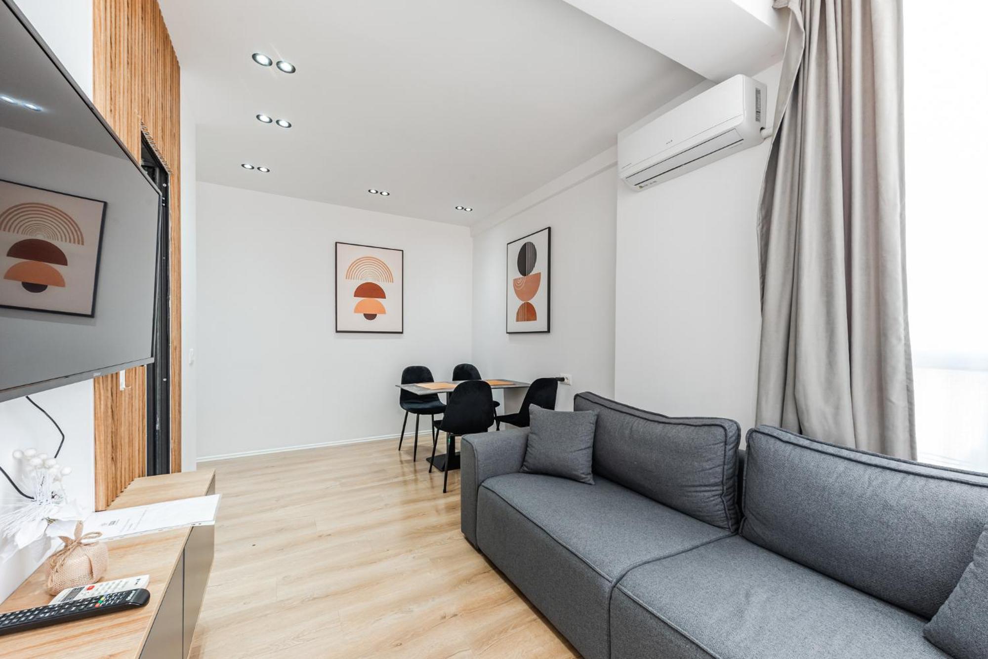 Atelier Apartments By Kondo Stays Tiranë Ngoại thất bức ảnh