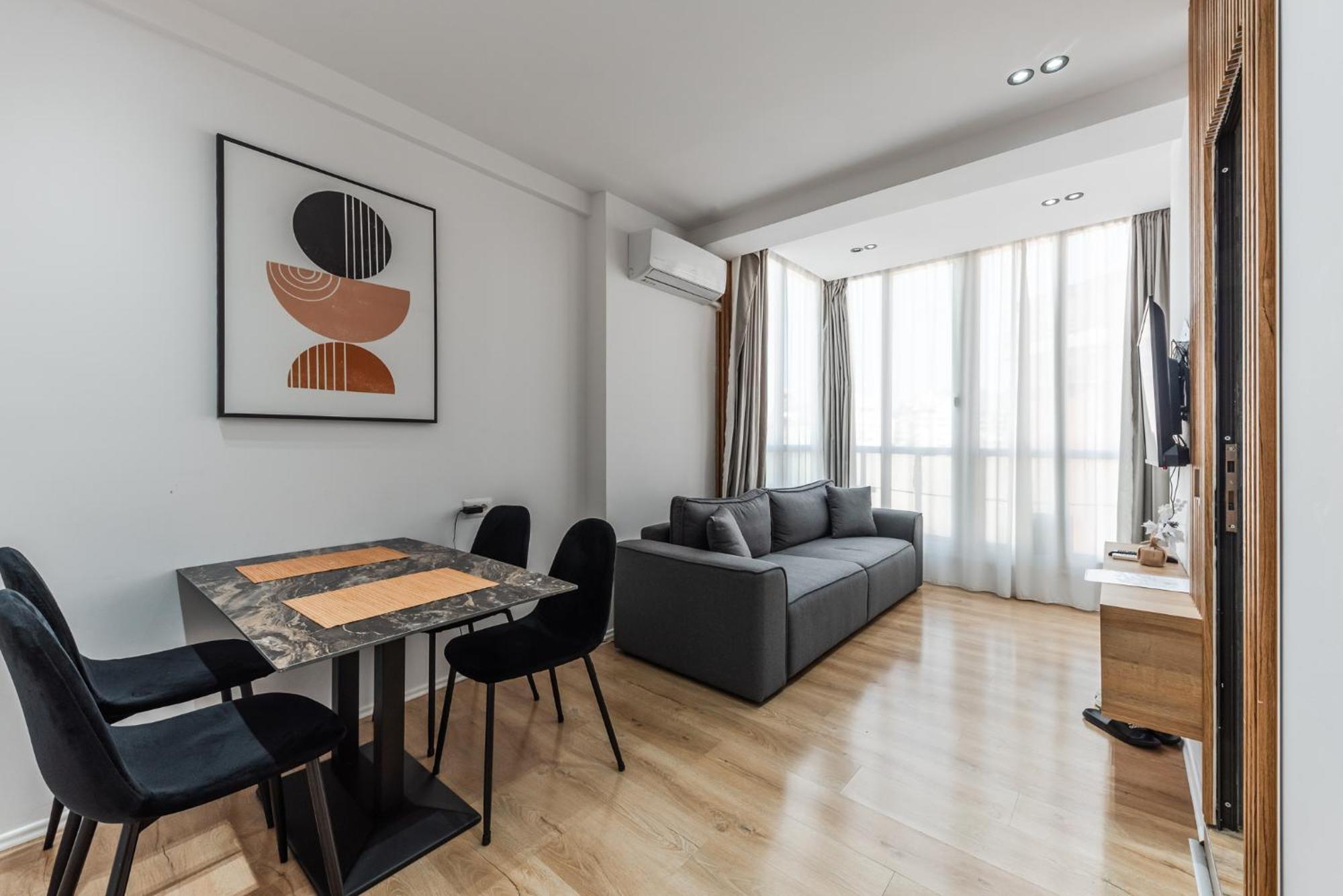 Atelier Apartments By Kondo Stays Tiranë Ngoại thất bức ảnh