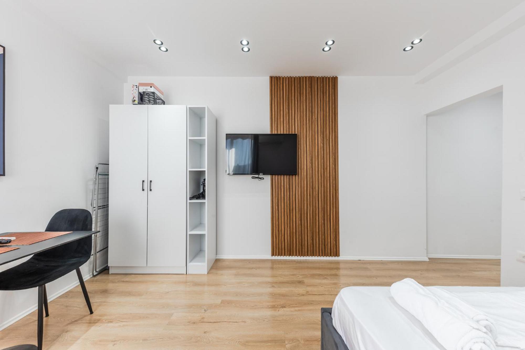 Atelier Apartments By Kondo Stays Tiranë Ngoại thất bức ảnh