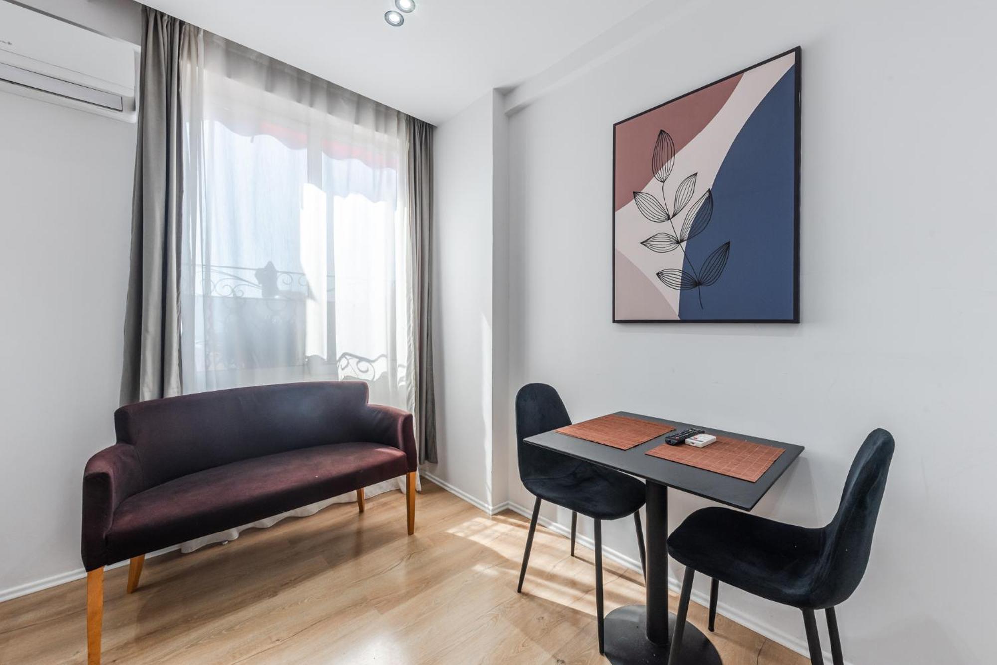 Atelier Apartments By Kondo Stays Tiranë Ngoại thất bức ảnh