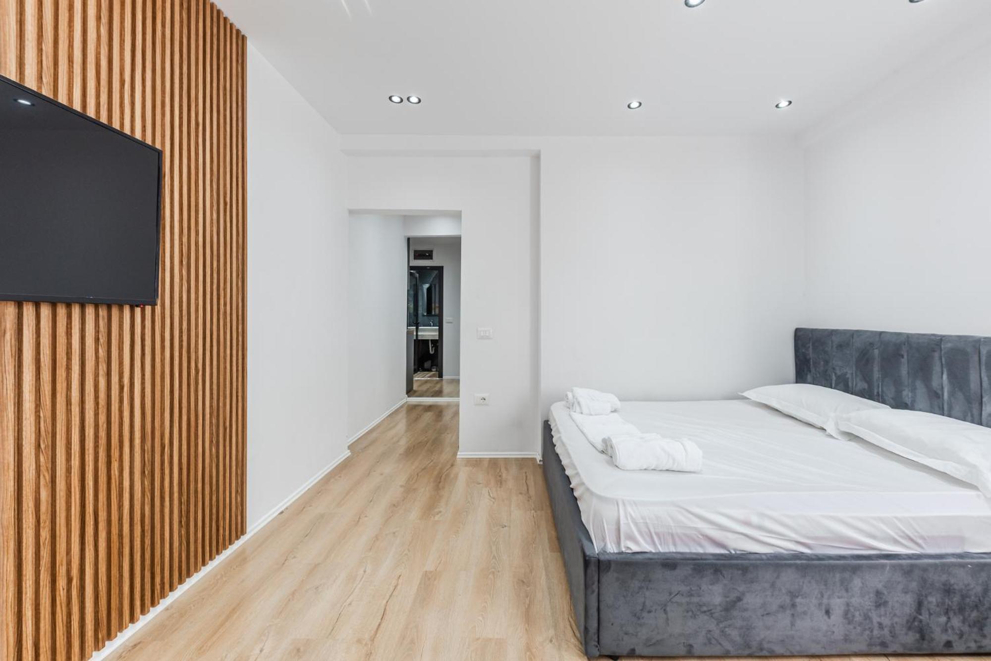 Atelier Apartments By Kondo Stays Tiranë Ngoại thất bức ảnh