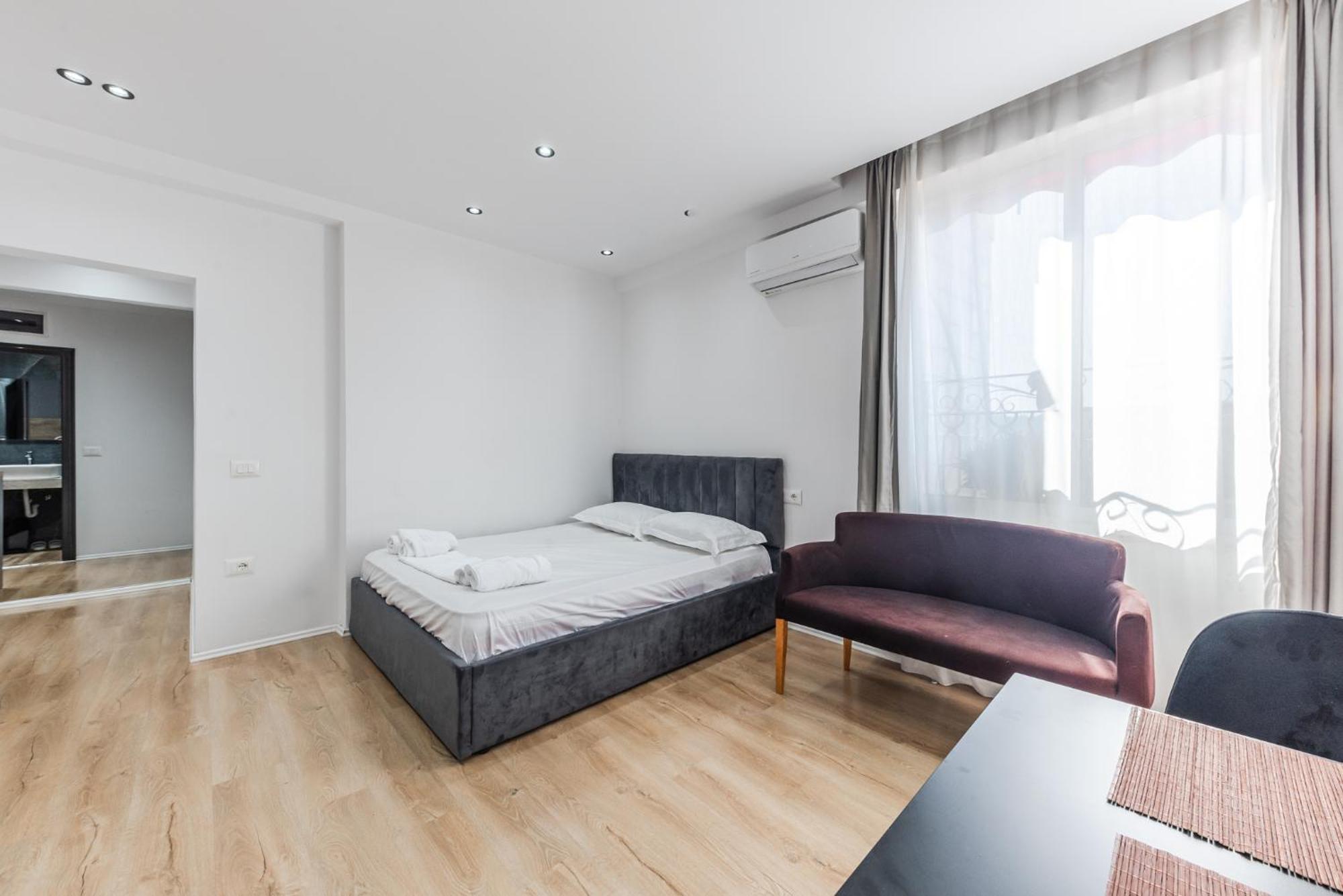 Atelier Apartments By Kondo Stays Tiranë Ngoại thất bức ảnh