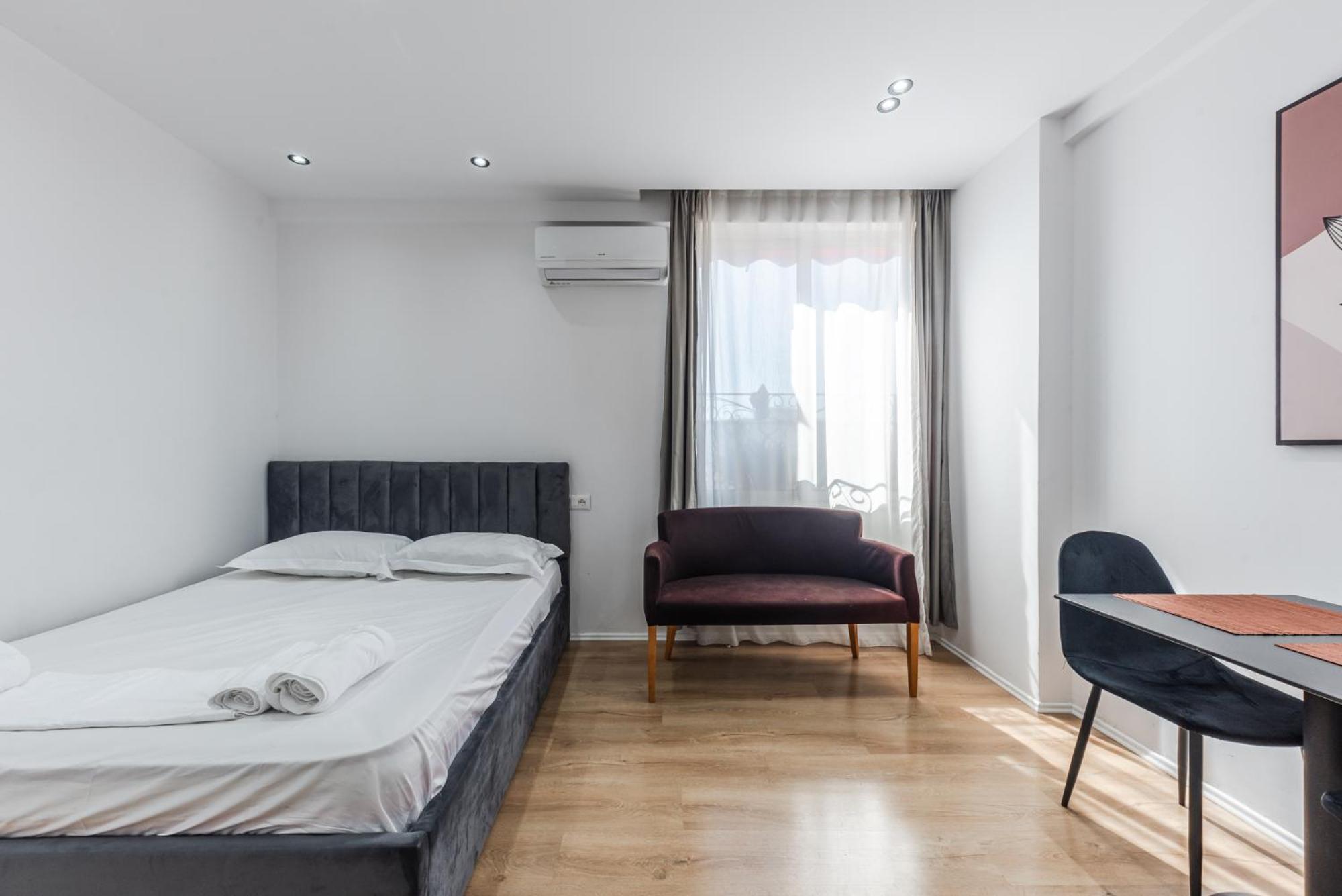 Atelier Apartments By Kondo Stays Tiranë Ngoại thất bức ảnh