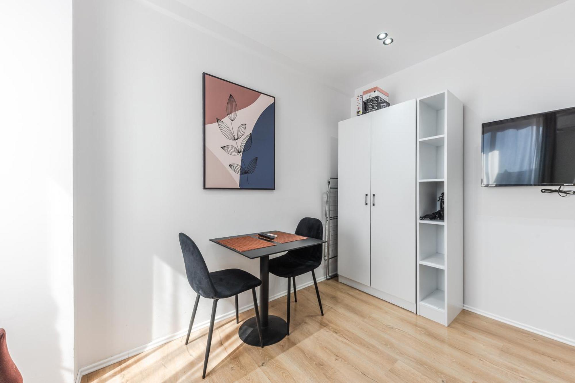 Atelier Apartments By Kondo Stays Tiranë Ngoại thất bức ảnh
