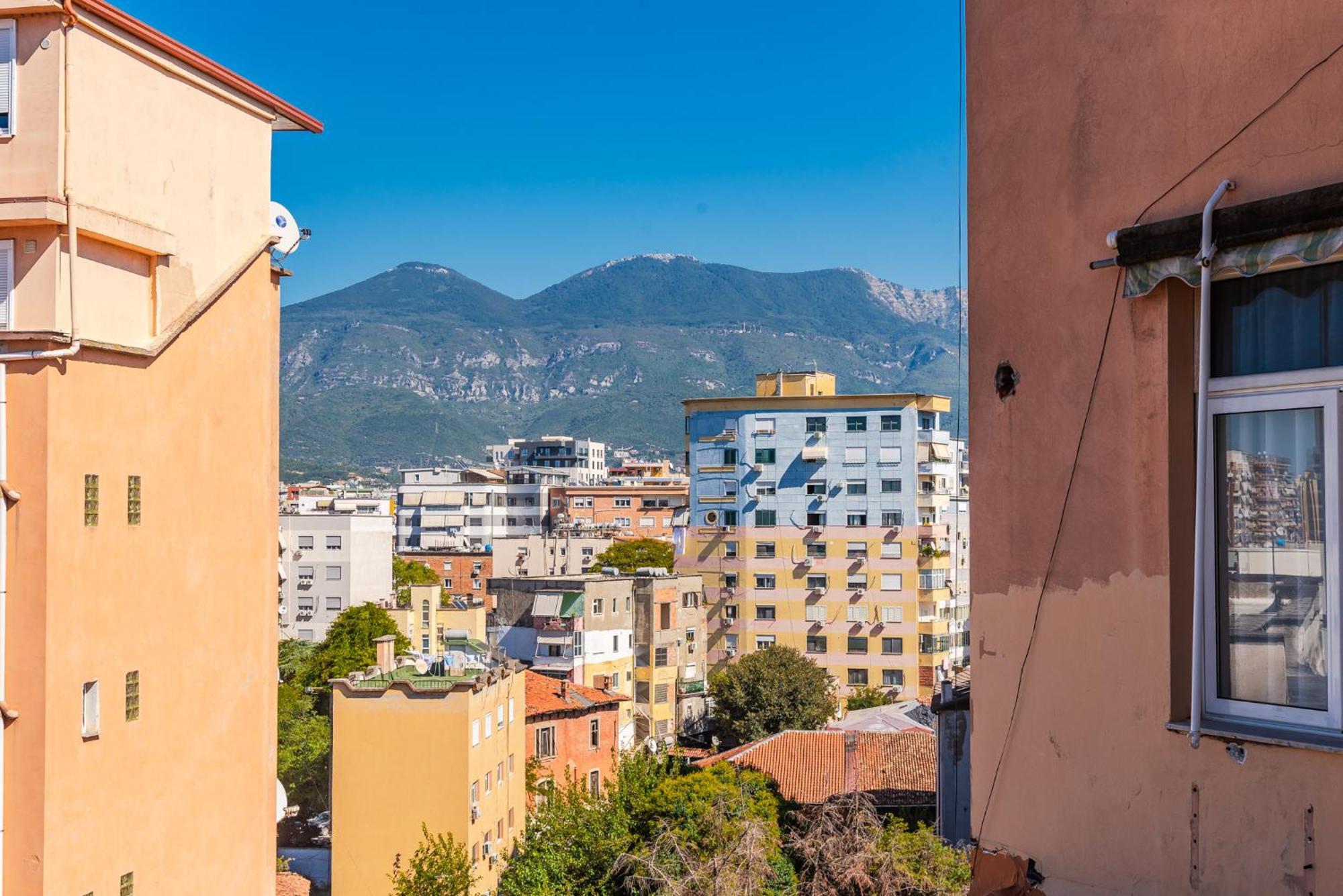 Atelier Apartments By Kondo Stays Tiranë Ngoại thất bức ảnh