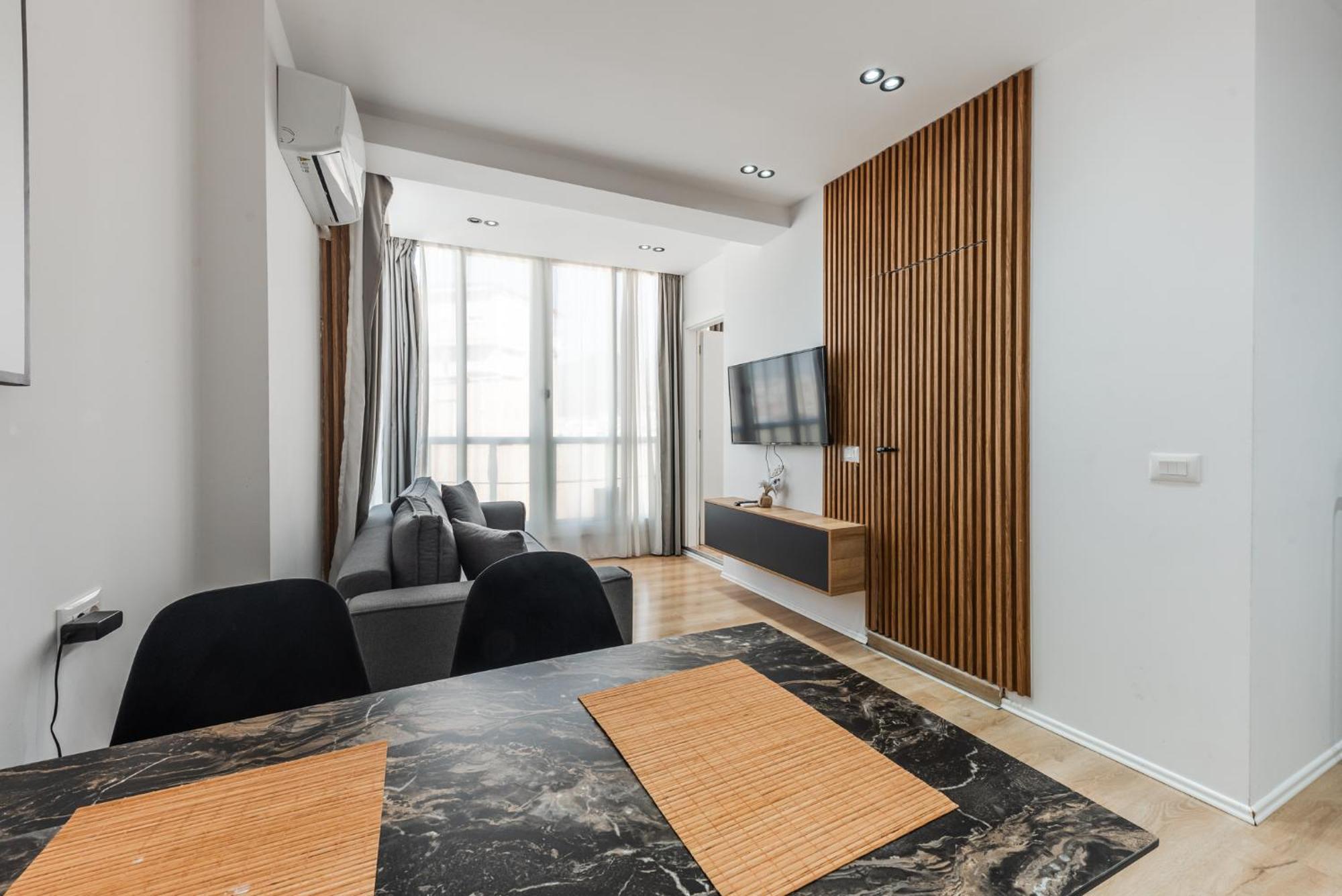 Atelier Apartments By Kondo Stays Tiranë Ngoại thất bức ảnh