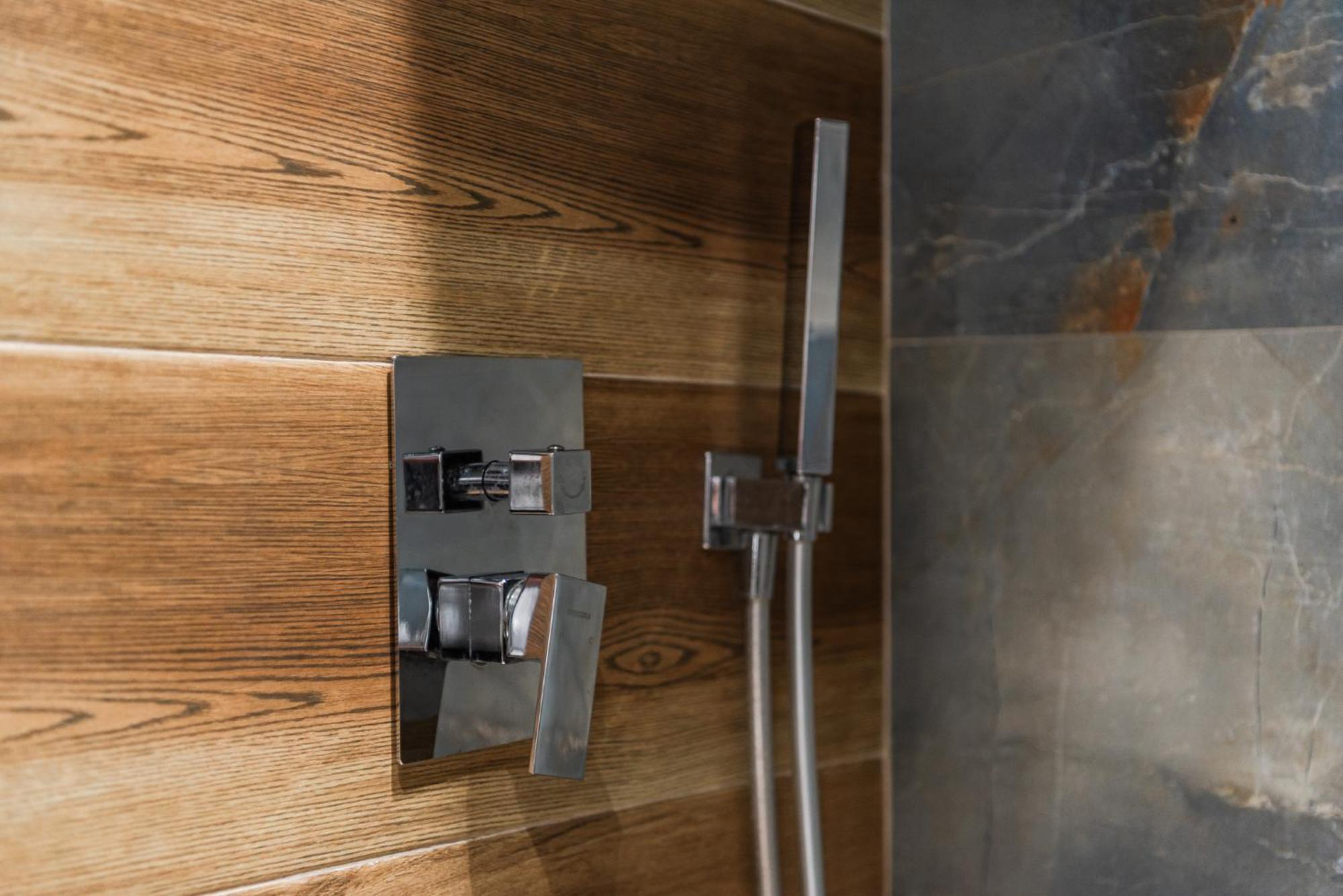 Atelier Apartments By Kondo Stays Tiranë Ngoại thất bức ảnh
